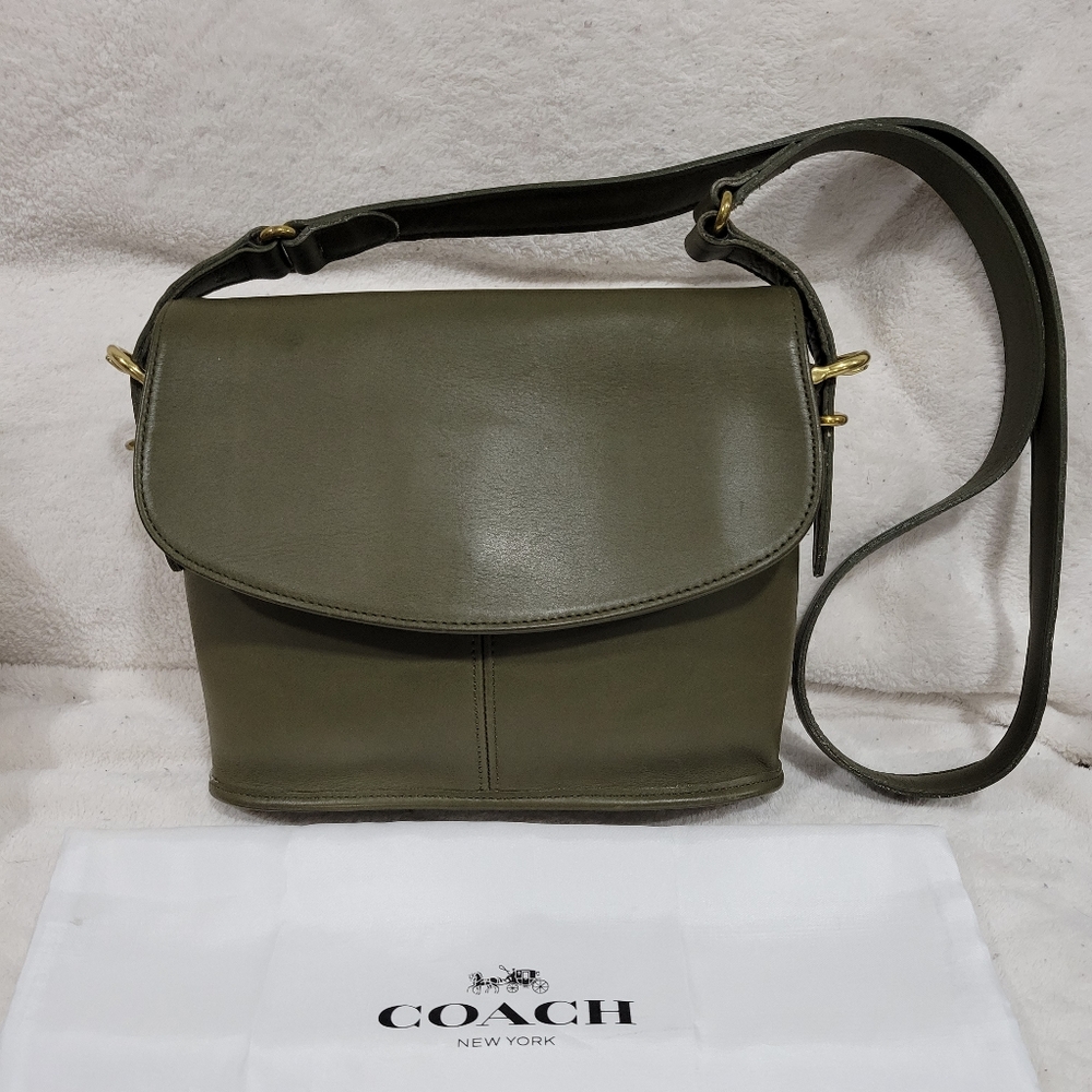 Vintage Coach Equestrian Flap crossbody in Loden Green